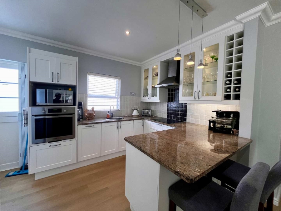 3 Bedroom Property for Sale in Hemel en Aarde Estate Western Cape